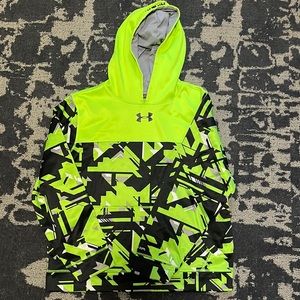 Boys youth extra large under Armour green and black hoodie